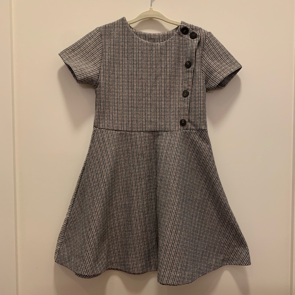 Adorable girls plaid dress